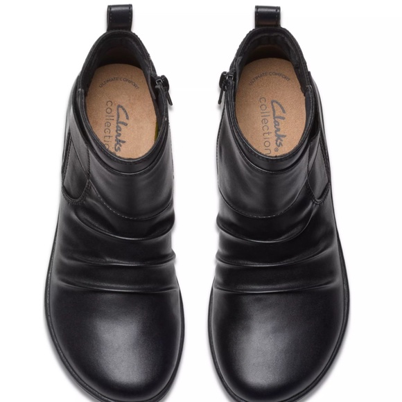 NIB Clarks Ankle Boots size  9.5 W - Picture 3 of 5